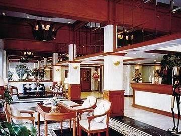 Down Town Inn, Чиангмай Экстерьер фото